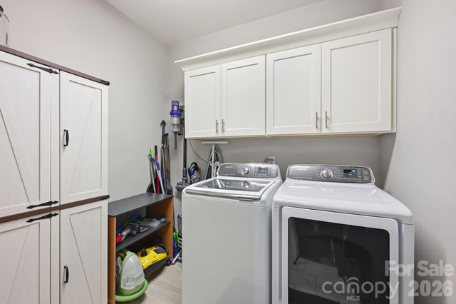 6957 Pin Oaks Drive, Denver, NC 28037
