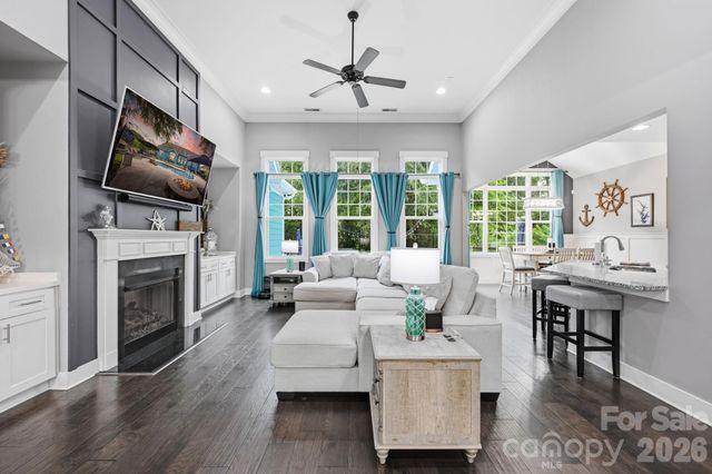 6957 Pin Oaks Drive, Denver, NC 28037