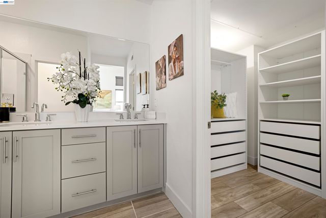 5767 Iron Horse Pkwy D, Dublin, CA 94568