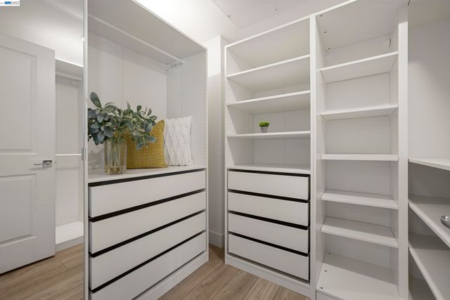 5767 Iron Horse Pkwy D, Dublin, CA 94568