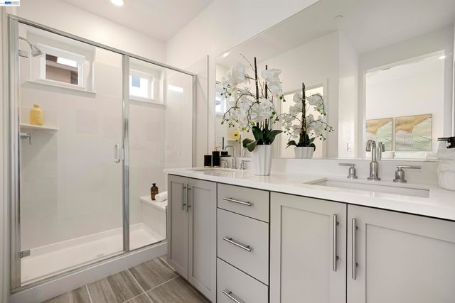 5767 Iron Horse Pkwy D, Dublin, CA 94568