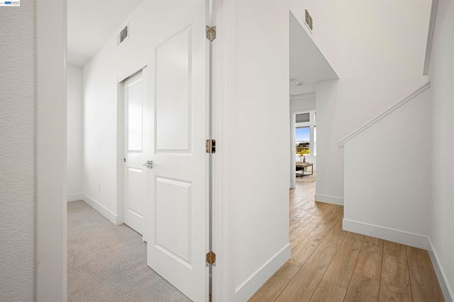 5767 Iron Horse Pkwy D, Dublin, CA 94568