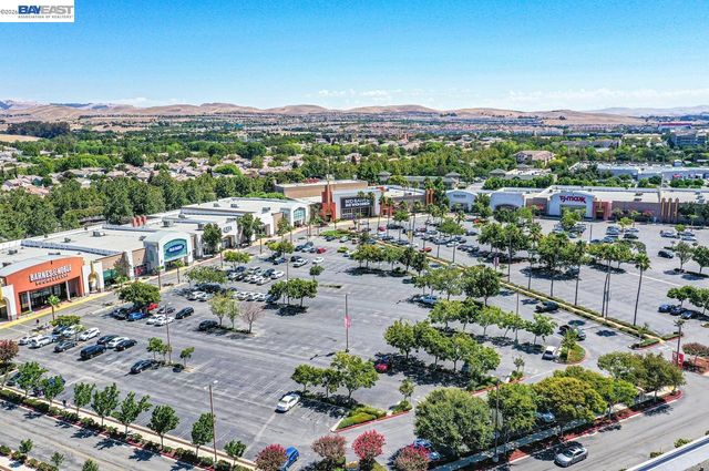 5767 Iron Horse Pkwy D, Dublin, CA 94568