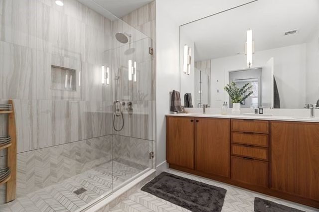 566 Columbus Ave 103, Boston, MA 02118