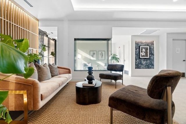 566 Columbus Ave 103, Boston, MA 02118