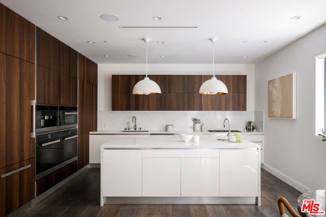 732 Huntley Drive 1, West Hollywood, CA 90069