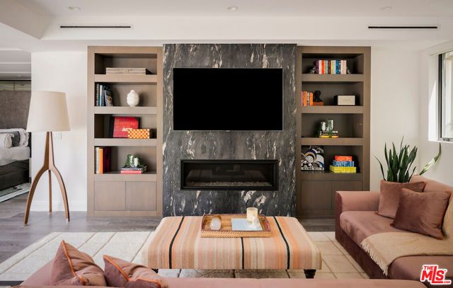 732 Huntley Drive 1, West Hollywood, CA 90069