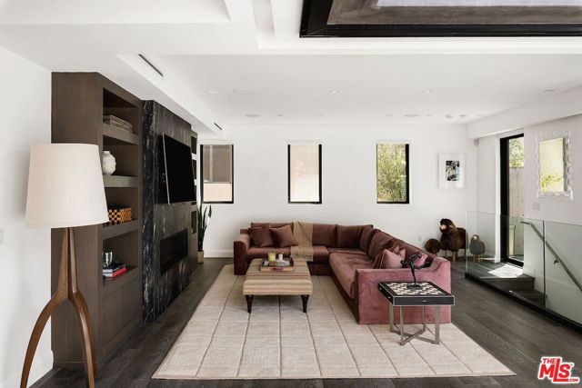 732 Huntley Drive 1, West Hollywood, CA 90069