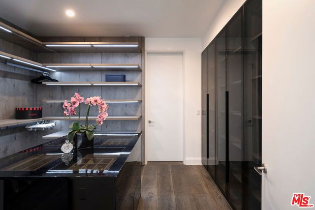 732 Huntley Drive 1, West Hollywood, CA 90069