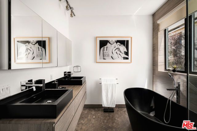 732 Huntley Drive 1, West Hollywood, CA 90069