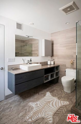 732 Huntley Drive 1, West Hollywood, CA 90069