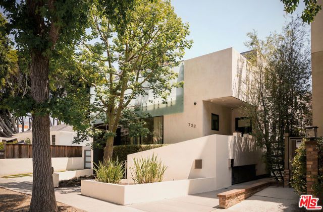 732 Huntley Drive 1, West Hollywood, CA 90069