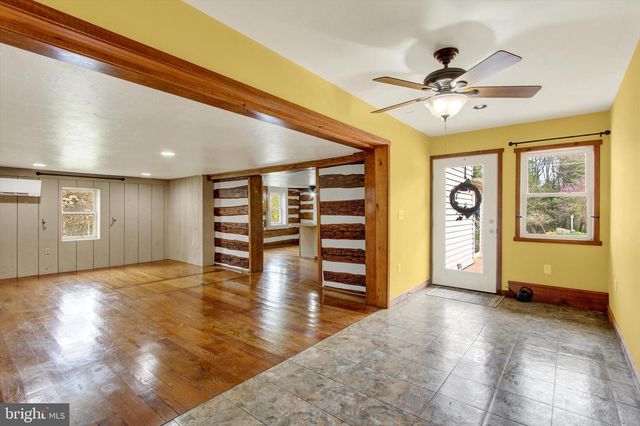 1250 NEW RD, Orrtanna, PA 17353