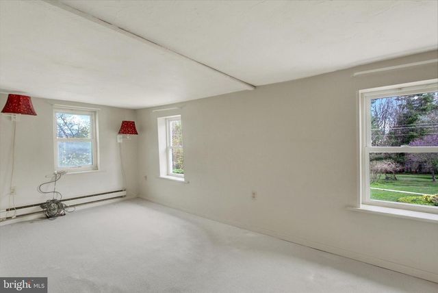 1250 NEW RD, Orrtanna, PA 17353