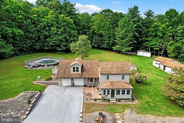 1250 NEW RD, Orrtanna, PA 17353