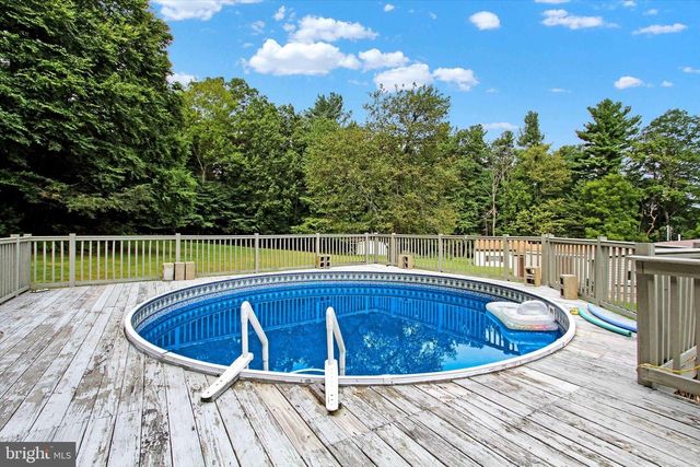 1250 NEW RD, Orrtanna, PA 17353