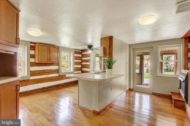 1250 NEW RD, Orrtanna, PA 17353