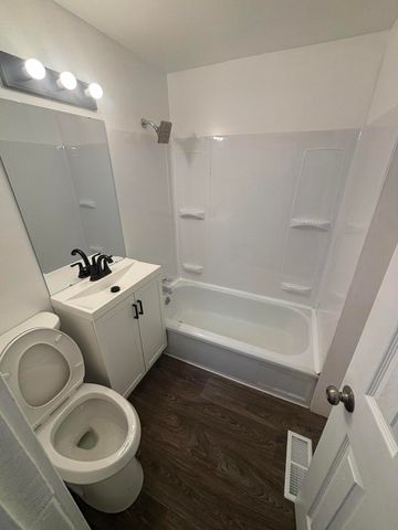 121-123 Parkview Avenue, La Porte, IN 46350