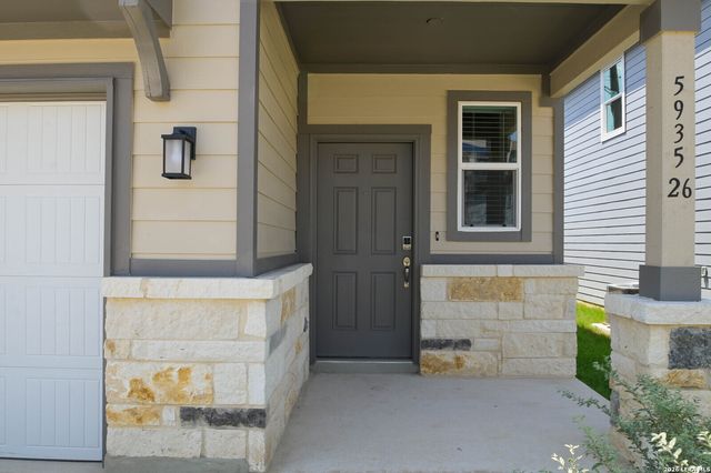 5935 W Hausman Rd Unit 26, San Antonio, TX 78249