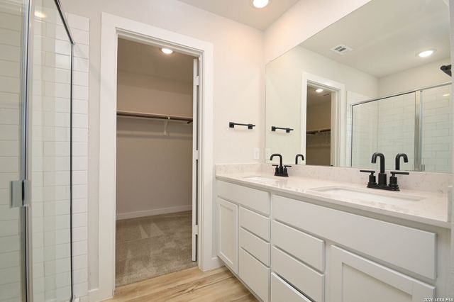 5935 W Hausman Rd Unit 26, San Antonio, TX 78249