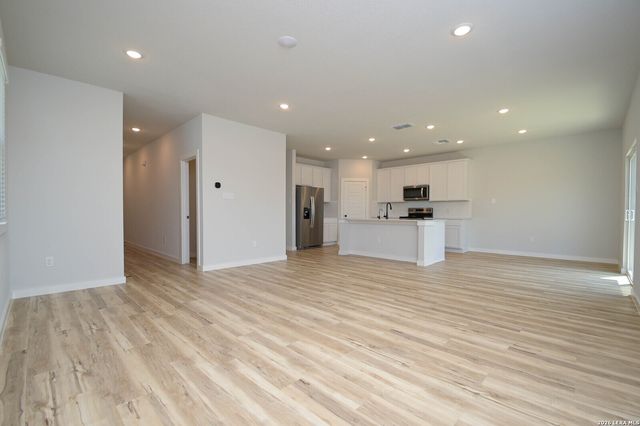 5935 W Hausman Rd Unit 26, San Antonio, TX 78249
