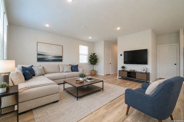 5935 W Hausman Rd Unit 26, San Antonio, TX 78249