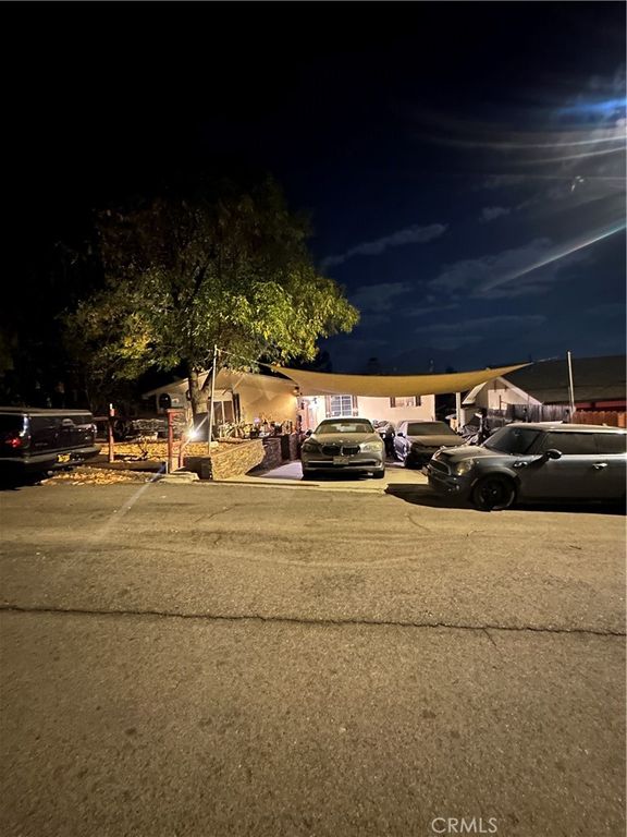 10626 Olive Grove Avenue, Sunland, CA 91040