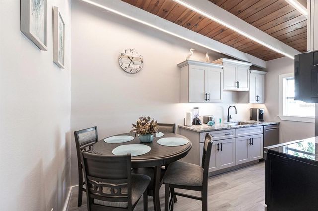 6006 MIDNIGHT PASS ROAD 65, Sarasota, FL 34242