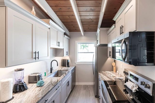 6006 MIDNIGHT PASS ROAD 65, Sarasota, FL 34242