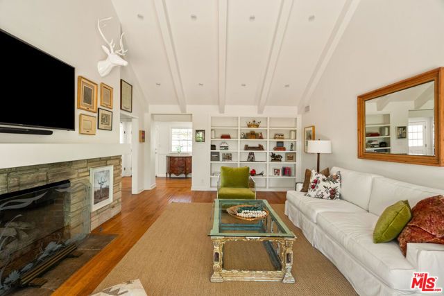 2224 Linda Flora Drive, Los Angeles, CA 90077