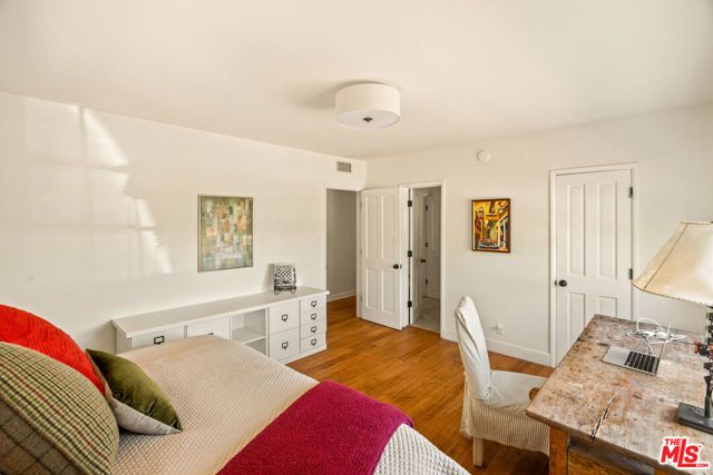 2224 Linda Flora Drive, Los Angeles, CA 90077