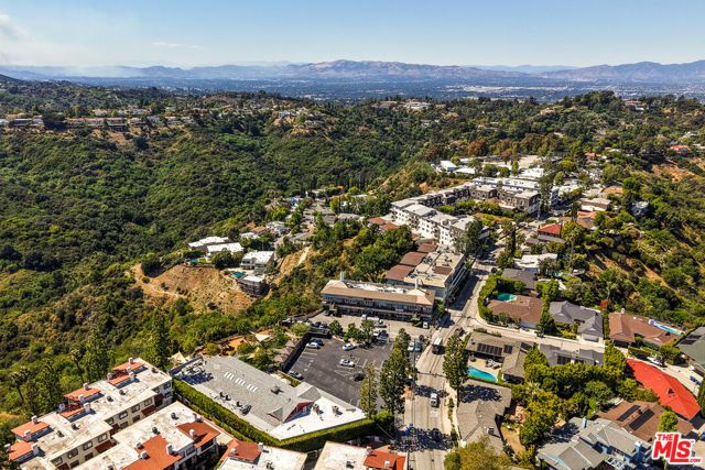 2224 Linda Flora Drive, Los Angeles, CA 90077