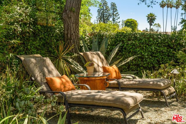 2224 Linda Flora Drive, Los Angeles, CA 90077