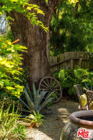 2224 Linda Flora Drive, Los Angeles, CA 90077