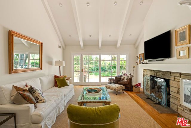 2224 Linda Flora Drive, Los Angeles, CA 90077