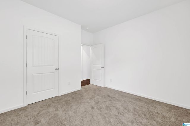 824 VALLEY CIRCLE, Leeds, AL 35094