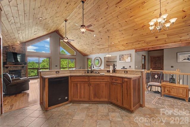 346 Torwood Lane, Whittier, NC 28789