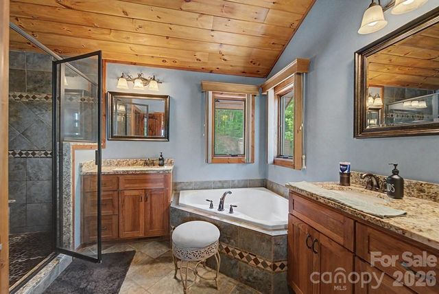 346 Torwood Lane, Whittier, NC 28789
