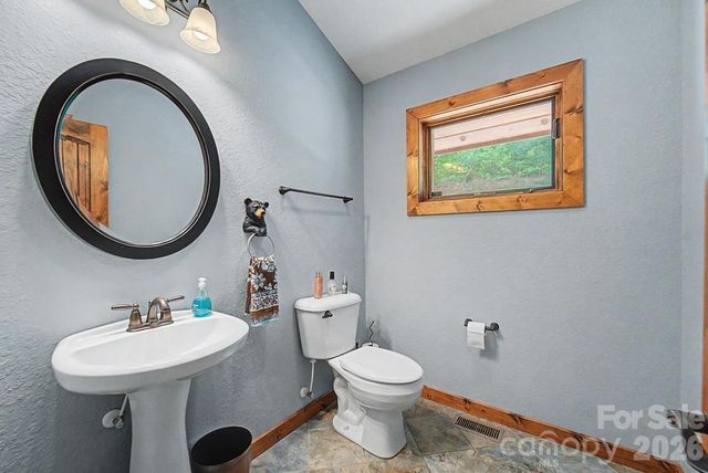 346 Torwood Lane, Whittier, NC 28789