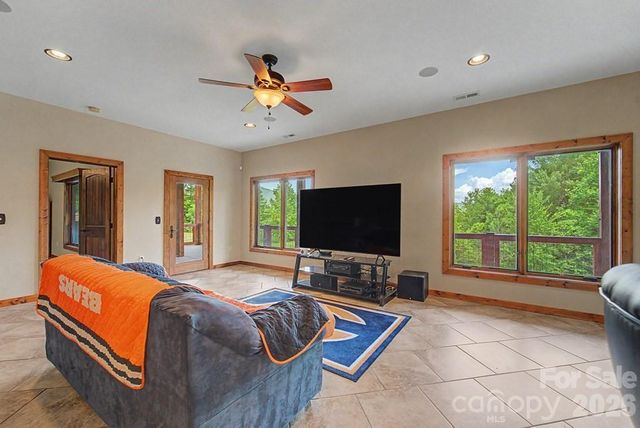 346 Torwood Lane, Whittier, NC 28789