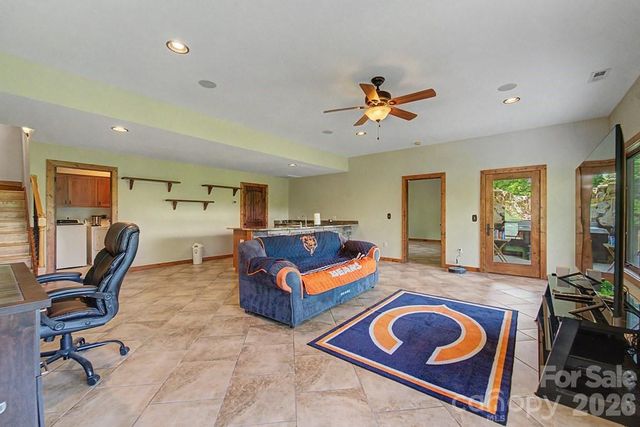346 Torwood Lane, Whittier, NC 28789