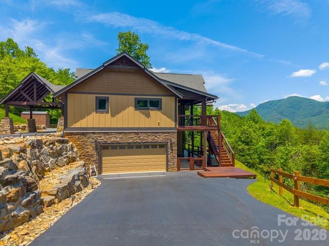 346 Torwood Lane, Whittier, NC 28789
