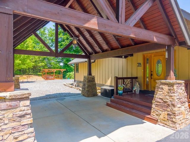 346 Torwood Lane, Whittier, NC 28789