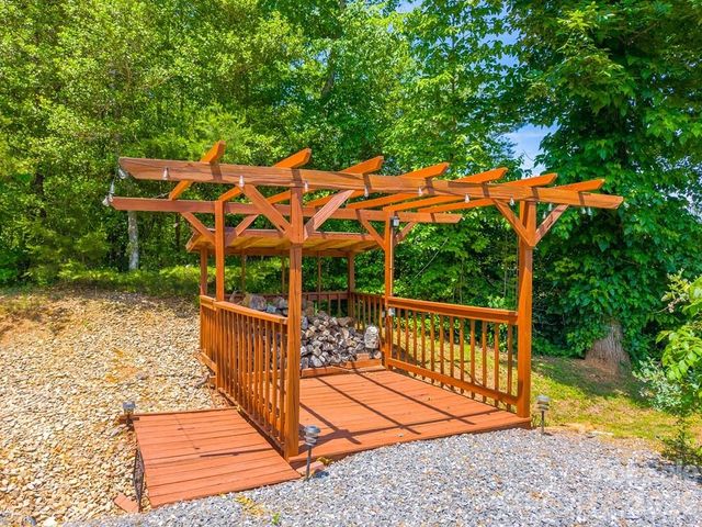 346 Torwood Lane, Whittier, NC 28789