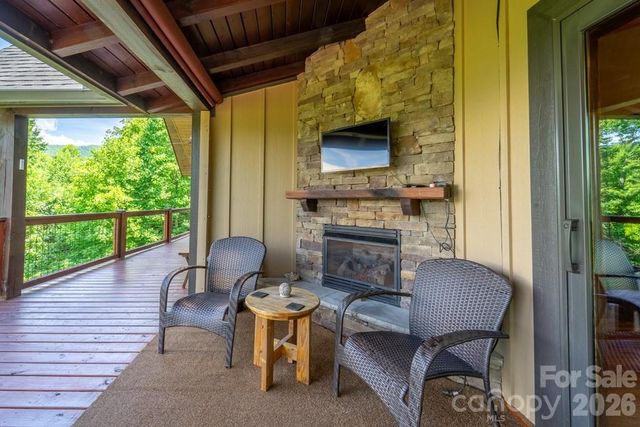 346 Torwood Lane, Whittier, NC 28789