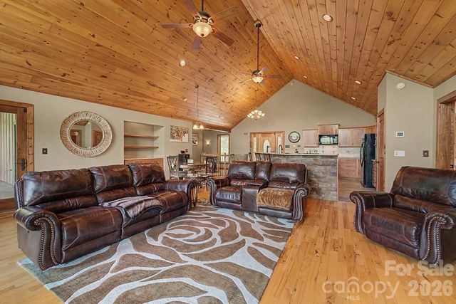 346 Torwood Lane, Whittier, NC 28789