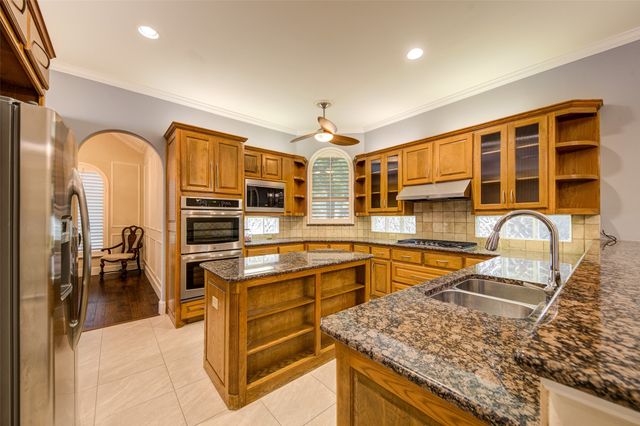 101 Boisenberry Drive, Garland, TX 75044