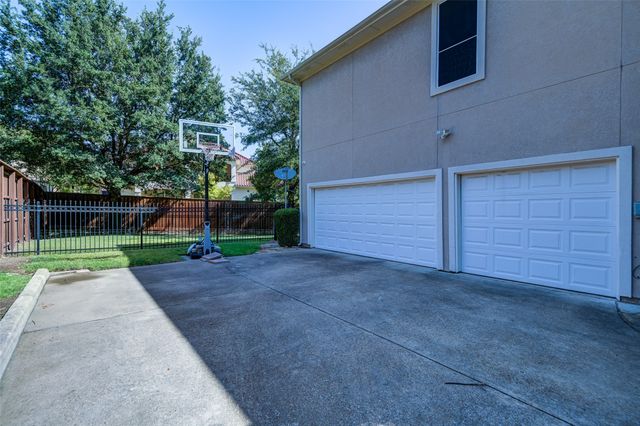 101 Boisenberry Drive, Garland, TX 75044