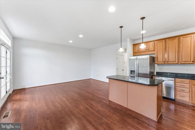 25263 BEACH PL, Chantilly, VA 20152