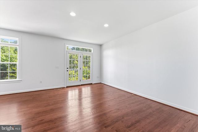 25263 BEACH PL, Chantilly, VA 20152